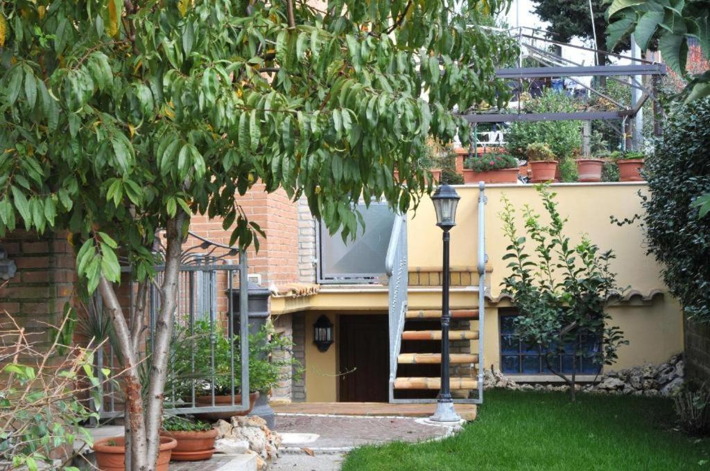 Le Scalette Bed & Breakfast Rome Exterior photo
